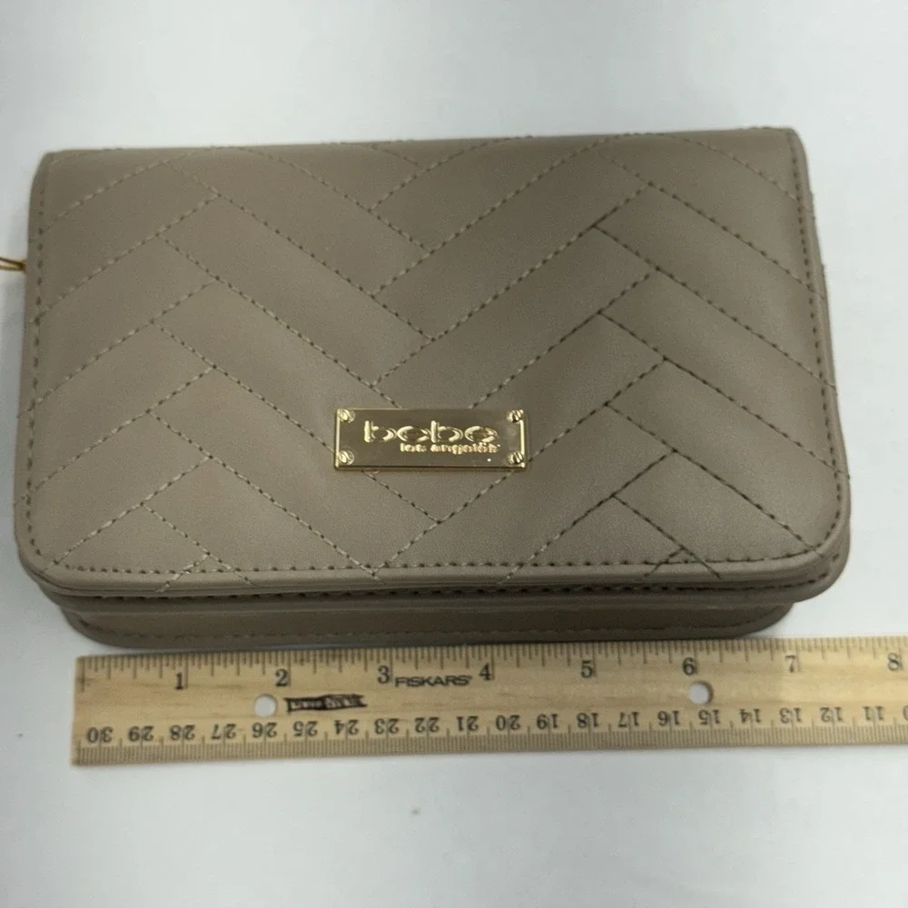 BeBe Los Angeles Sophia Crossbody Small Taupe Quilted Bag Purse Chain Strap NEW - Picture 8 of 9
